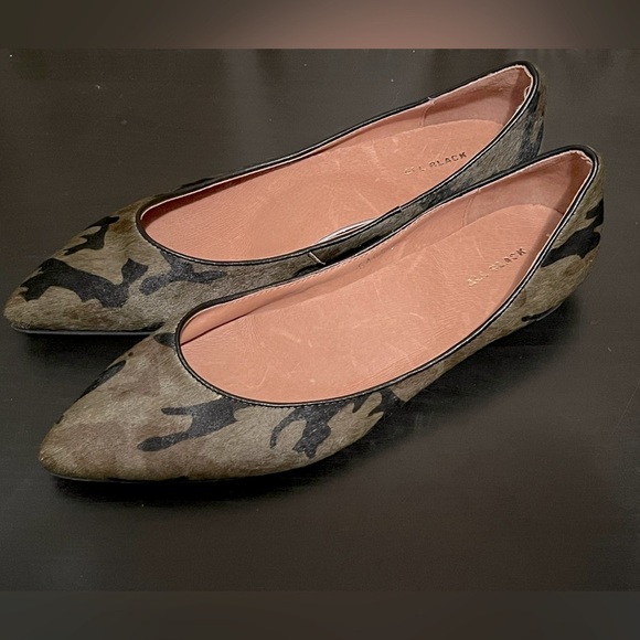 All Black Jungle Ballet Flats - Picture 2 of 14